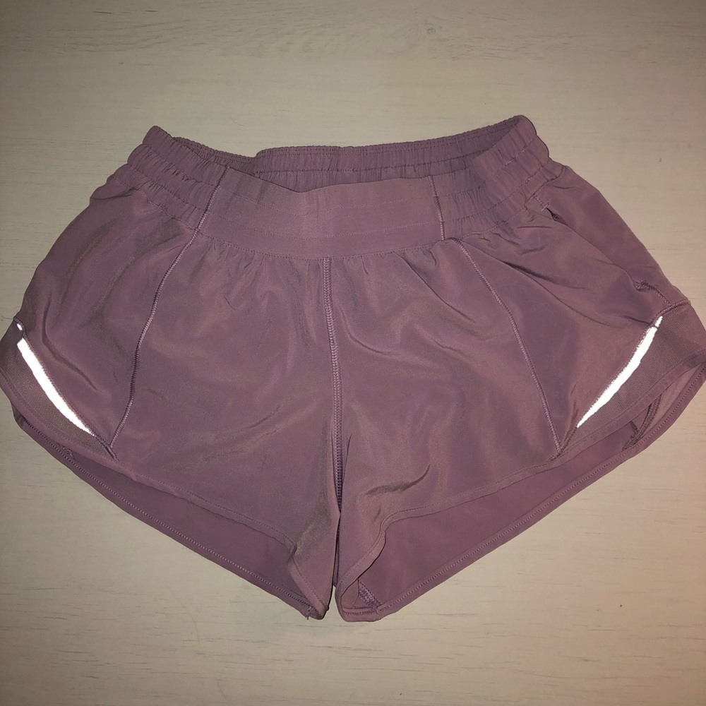 Lululemon Lavender Hotty Hot 2.5 running shorts